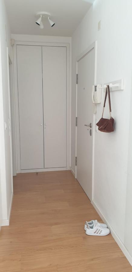 5Min Walk From Subway Station & Free Parking Apartment Lisbon Bagian luar foto